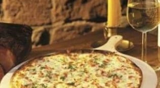 A La Taverne Selestat - Une pizza