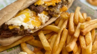 Grill Gourmet - Un sandwich kebab, frites