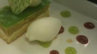 La Vieille Tour - Chocolat blanc, rhubarbe et menthe, crème glacée