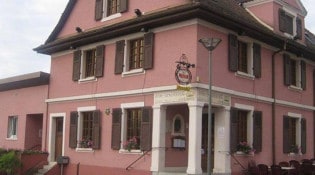 A La Couronne - la façade