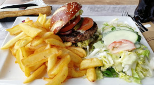 Poulaillon - Burger avec des frites
