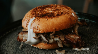Copain Comme Canard - Un burger