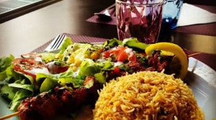 Namaste - un agneau tikka tandoori , riz curry