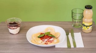 Toccata Cafè - Raviolis tomates mozzarella avec tiramisu