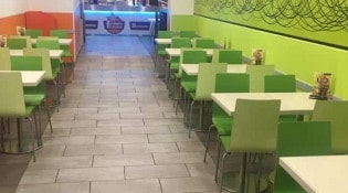 Ultimate Burger - La salle de restauration