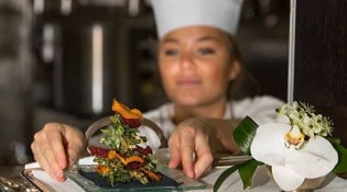 Auberge de l'ile barbe - Amuse-bouche: 4 herbes de l'île barbe...