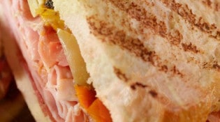 Le P'tit Cass De Nuit - Paninis