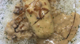 Le Saint Romain - Quenelle de brochet pochée sauce pêcheur aux seiches