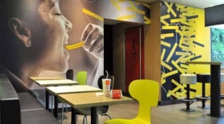 Mc Donald's - La salle de restauration