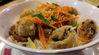 Phi Van - Un plat