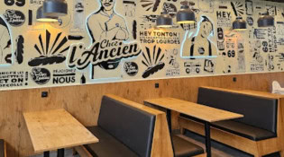 Chez L'Ancien - La salle