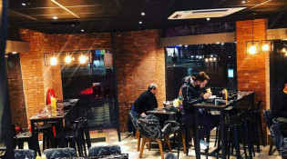 Lezzet Istanbul Kebab - La salle
