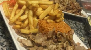 Toros - Des assiettes kebab