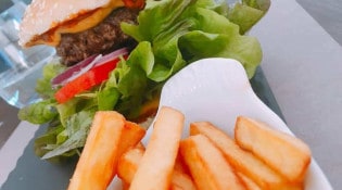 Le 15 - un burger