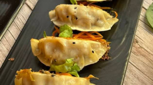 Uya - Gyozas