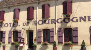 Hôtel de Bourgogne - La façade du restaurant