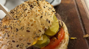 La Taverne Le Mans - Un burger