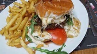 L'ardennais - un burger, frites