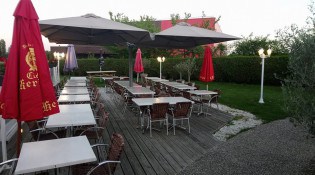 Les Marnières - La terrasse