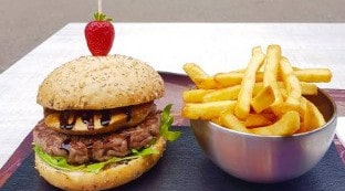 Chalet Aixpress chez Mimi's - un  burger, frites