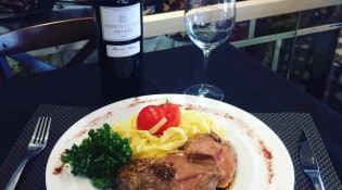 Les Trois Bô - un autre plat