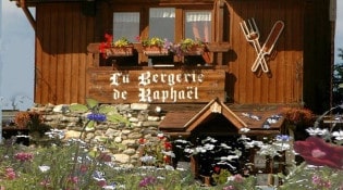 La Bergerie de Raphaël - La façade du restaurant