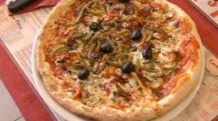 Le Napoli - une pizza