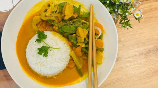 Little Vietnam - Poulet curry et légumes