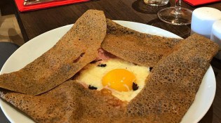 Le Poom'S - Une galette au jambon blanc truffé 