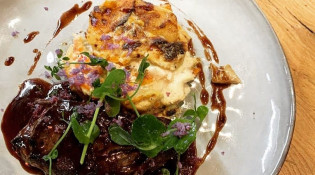 Café Cuisine - Bavette au sauce porto rouge et  gratin patate douce