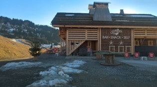 Les Gettiers - La façade du restaurant