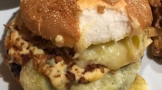 Chez Antoine - Un burger