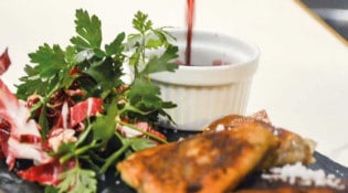 B.A.BA - Samoussas façon bœuf Bourguignon et leur sauce au vin