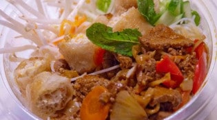 Yumi Bao - Le bobun au boeuf saté