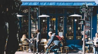 La Fontaine de Belleville - La façade du restaurant