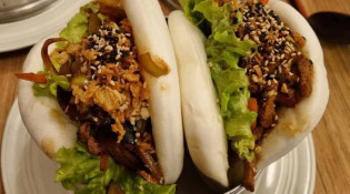 Jiaozi paris nouilles et dimsum - Des sandwichs