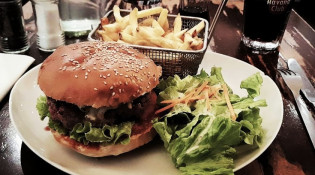 Le Barbier de Bastille - Un burger