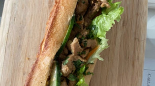 Food Court - Un sandwich