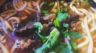 Guanguan Yuan - Nouilles sha viande
