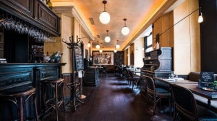 La Causerie - A l'intérieur du restaurant 