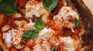 Mamma Primi - La pizza burrata vice