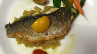 Le Bistro Du Parisien - Un plat à base de poisson