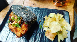 Les Concessions - Burger au tonkatsu