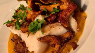 Navio - Le cabillaud et sa crème de butternut, girolles sautées et sarrasin