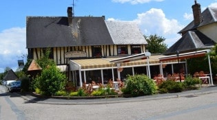 Auberge du Bac - La façade du restaurant