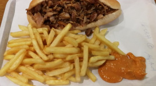 L'orient Food - Un sandwich kebab, frites