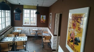 La Crêperie De Coubert - la salle