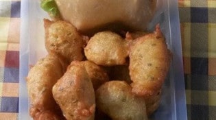 Les délices de patho - Le mini bokit, accras de morue