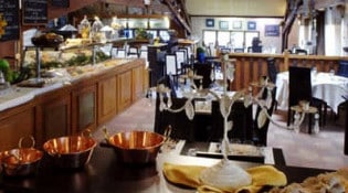 Restaurant de la Ferme - Une autre partie de la salle 