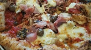 Filomena - Une pizza